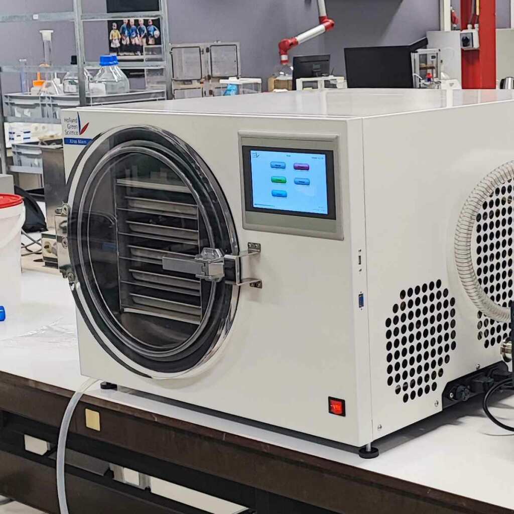 Gefriertrockner Xiros Mikro | Holland Green Science – Bild 2